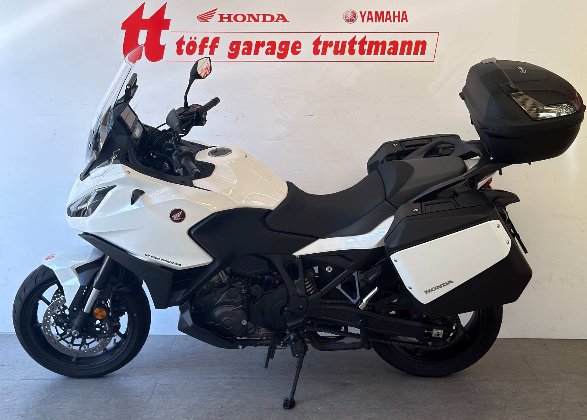 HONDA NT 1100 DCT-image-1
