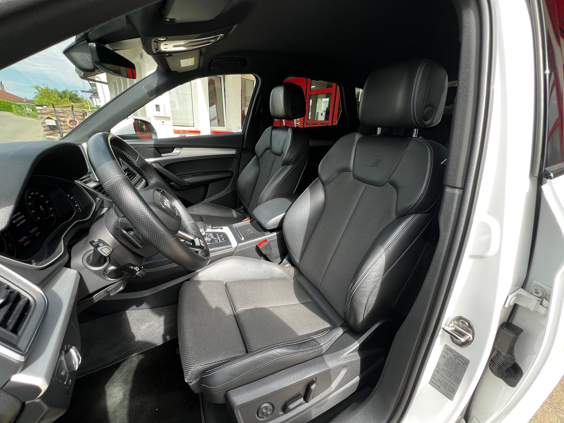 AUDI Q5 2.0 TFSI sport quattro S-tronic / S-Line /-image-16