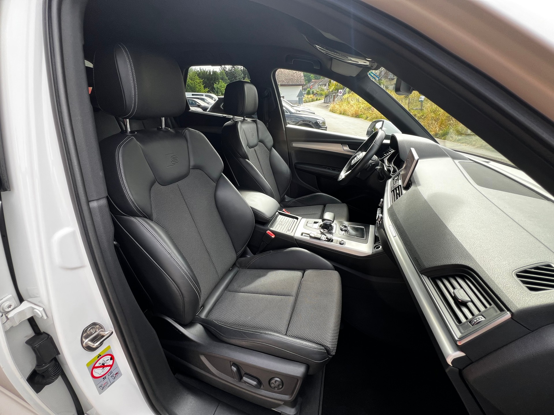 AUDI Q5 2.0 TFSI sport quattro S-tronic / S-Line /-image-10