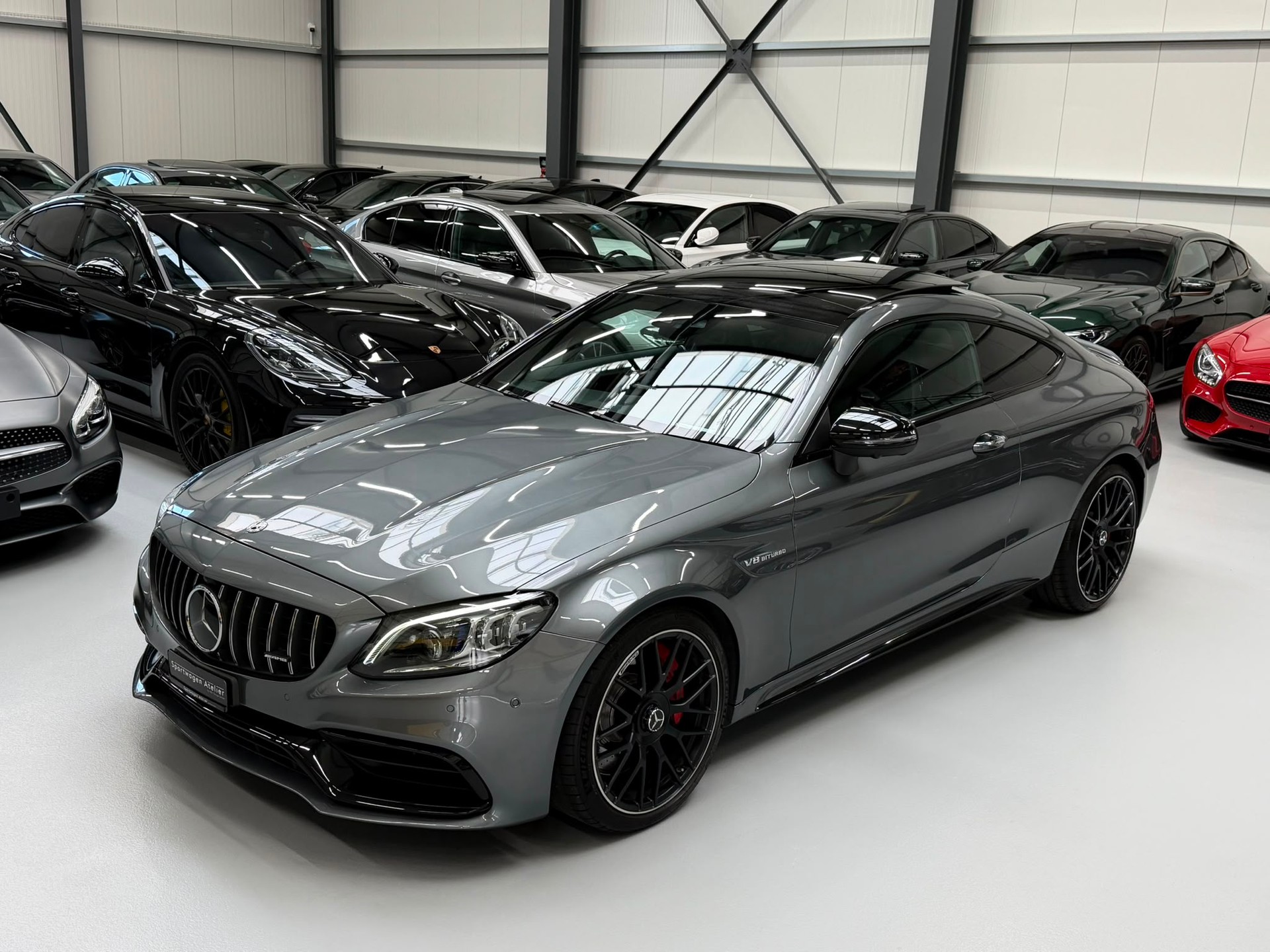 MERCEDES-BENZ C 63 S AMG 9G-tronic-showroom-element-1