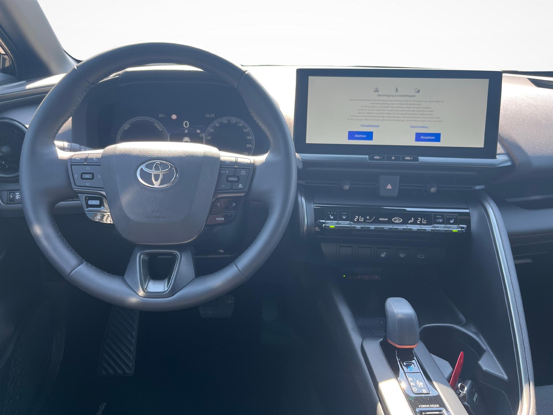 TOYOTA C-HR 2.0 PHEV Swiss Edition-image-8