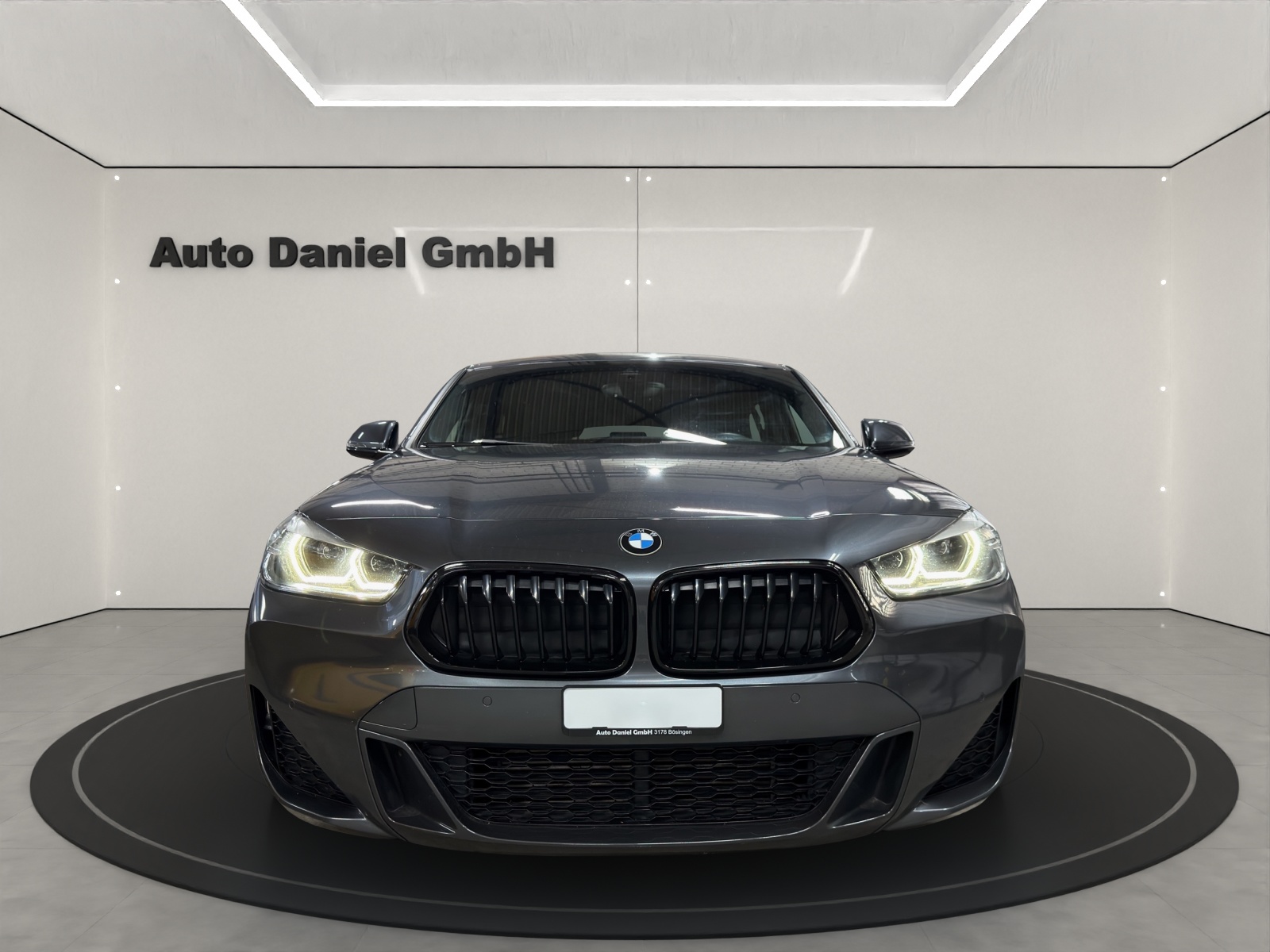 BMW X2 xDrive 18d M Sport Steptronic-showroom-element-2