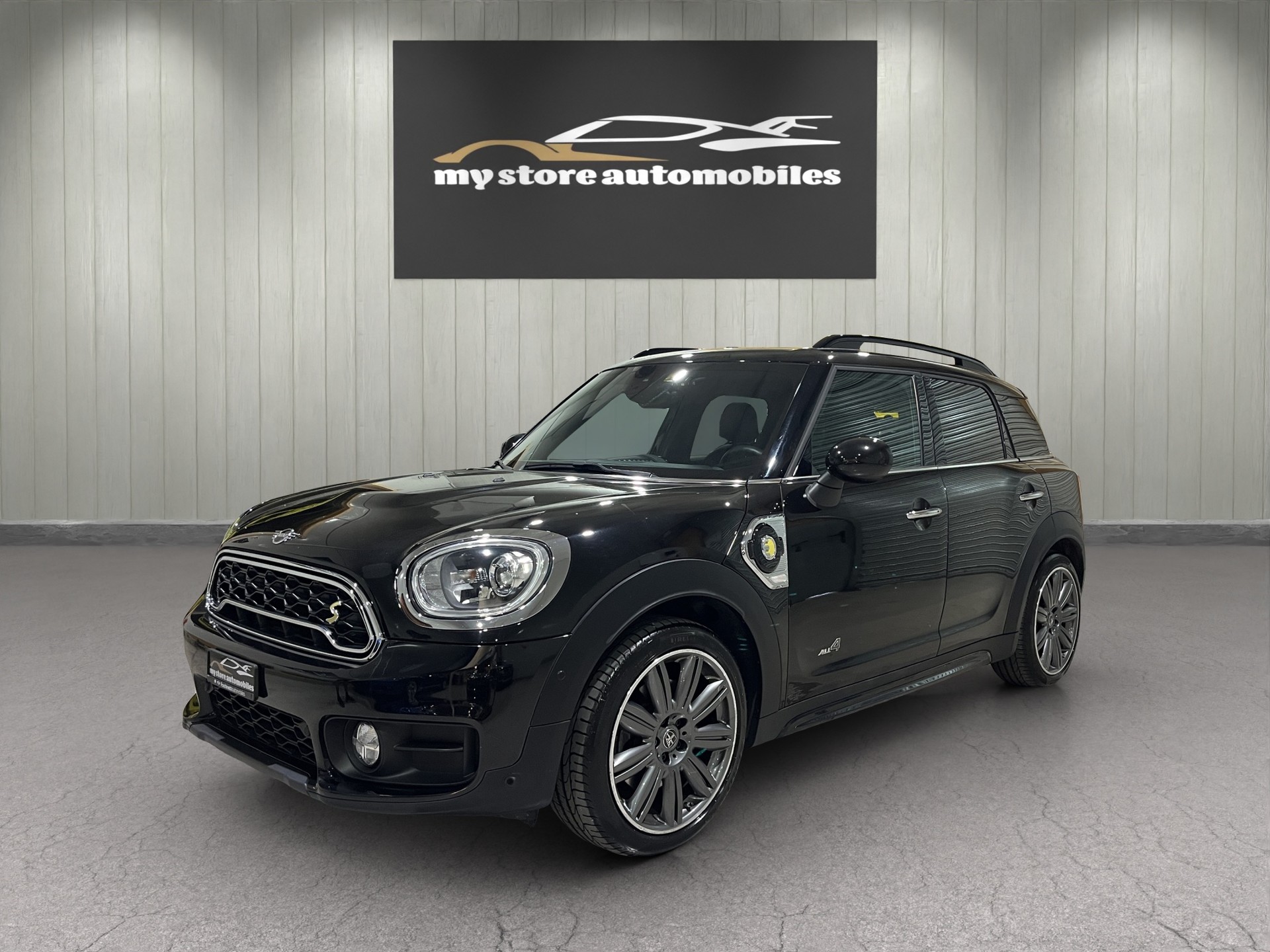 MINI Countryman Cooper S E ALL4 Steptronic Trafalgar-showroom-element-3