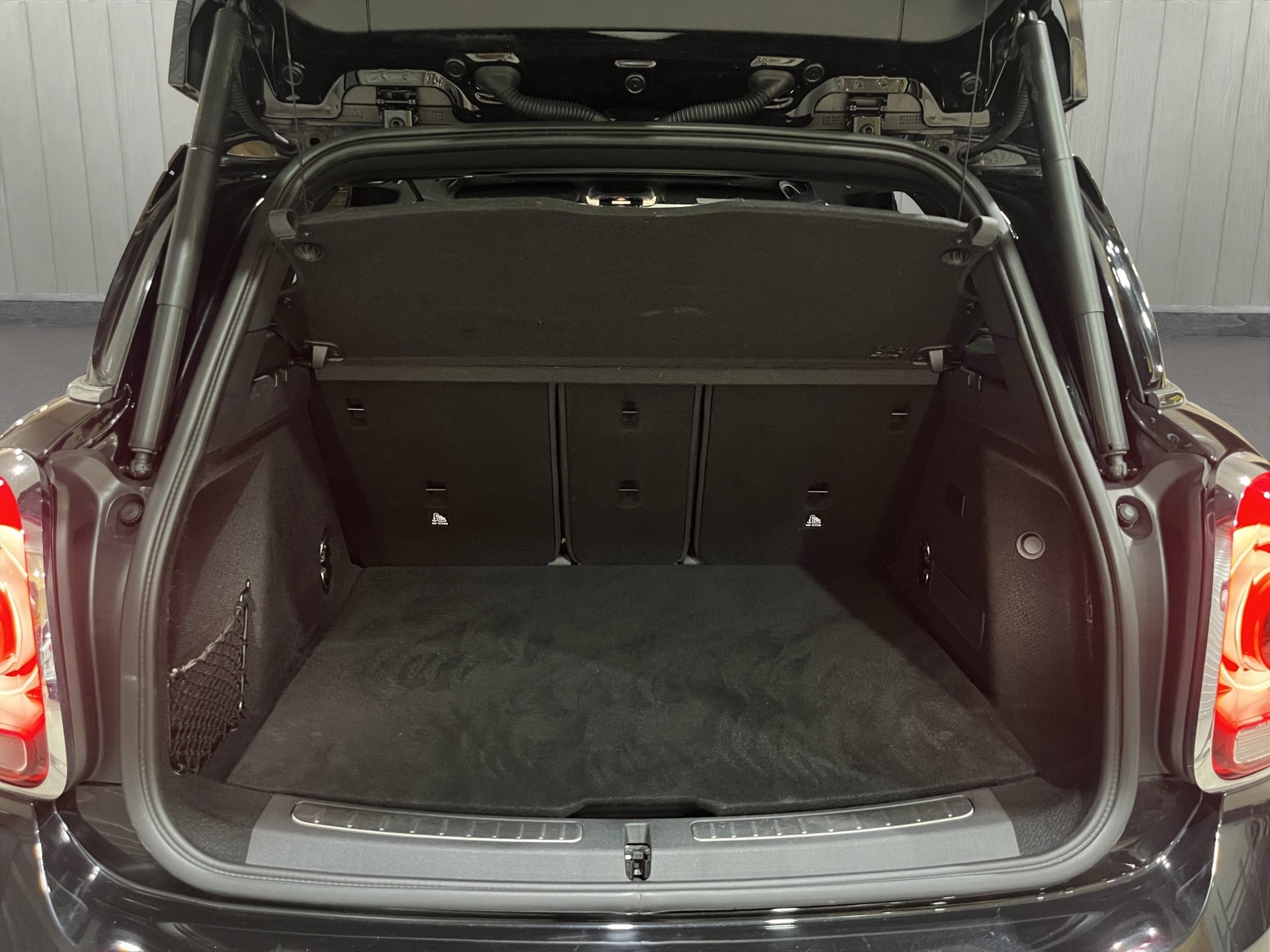 MINI Countryman Cooper S E ALL4 Steptronic Trafalgar-image-17