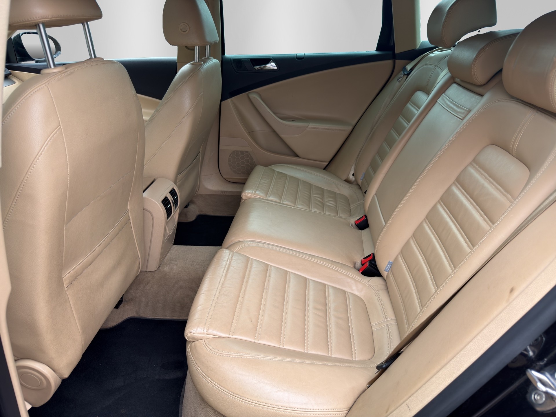VW Passat Variant 2.0T FSI Sportline-image-14