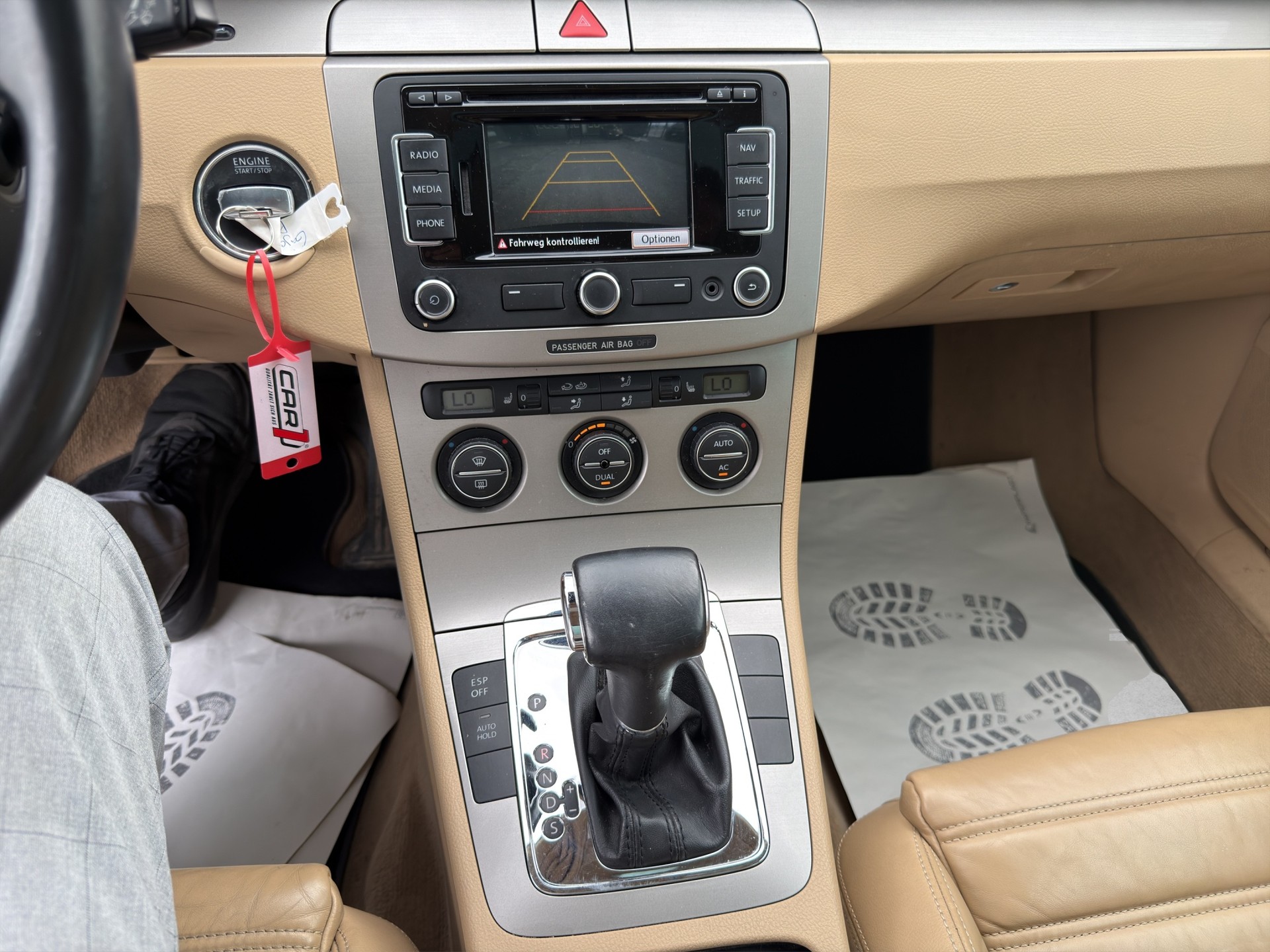 VW Passat Variant 2.0T FSI Sportline-image-12