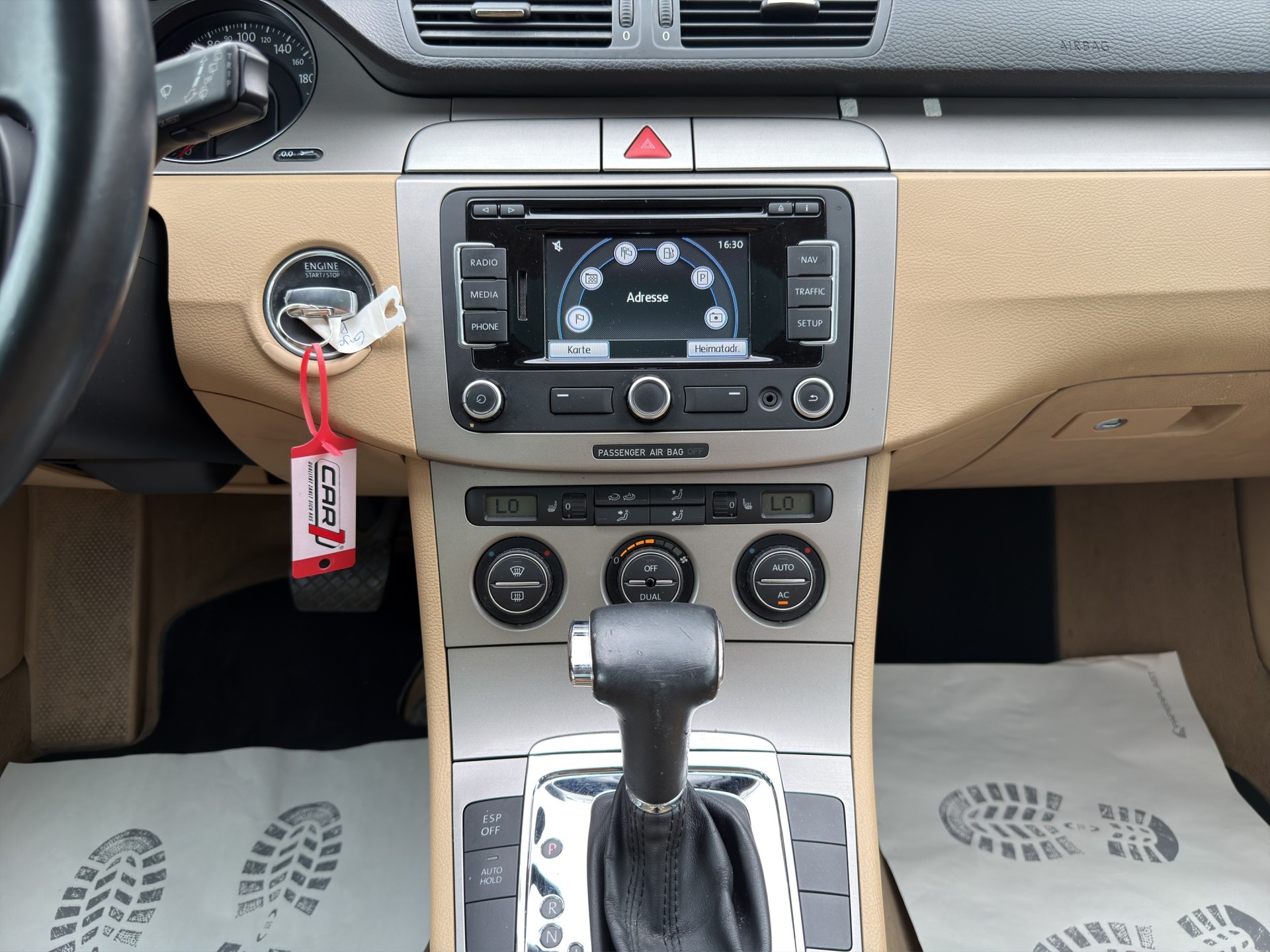 VW Passat Variant 2.0T FSI Sportline-image-11