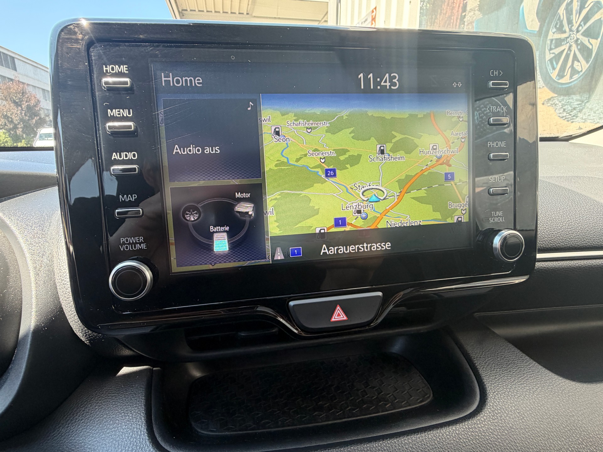 TOYOTA Yaris 1.5 Trend e-CVT-image-15
