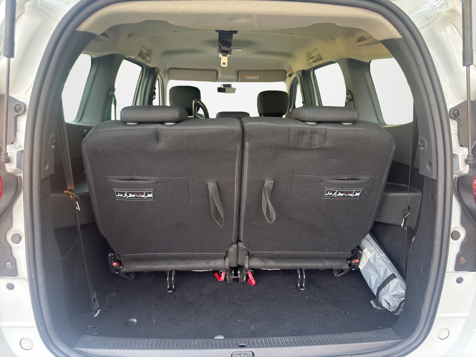 DACIA Lodgy TCE 130 Stepway 7PL-image-10