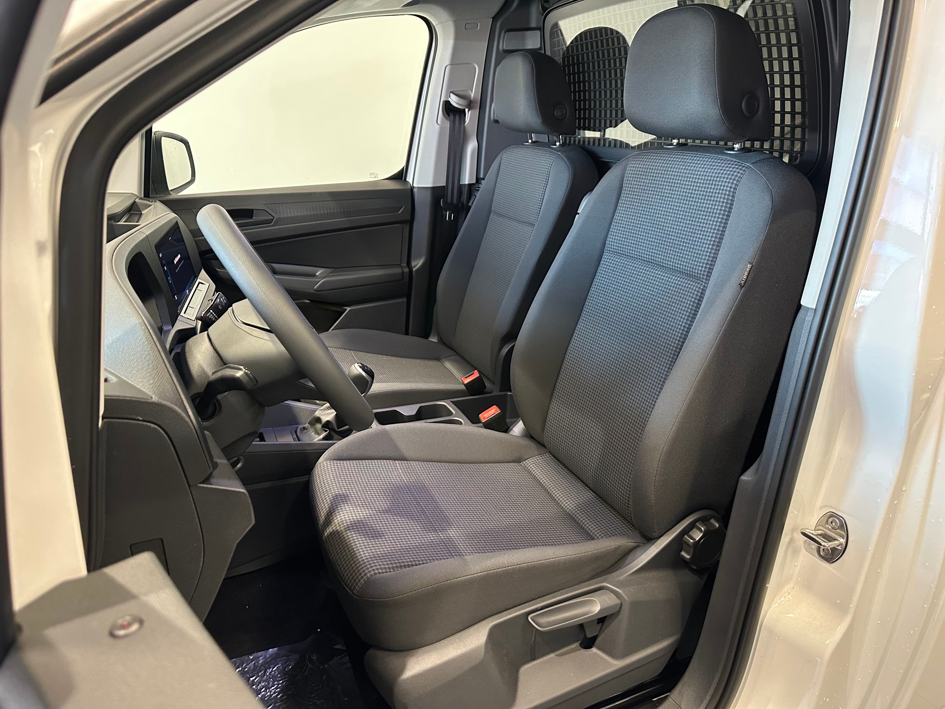 VW Caddy Cargo 1.5 TSI-image-17