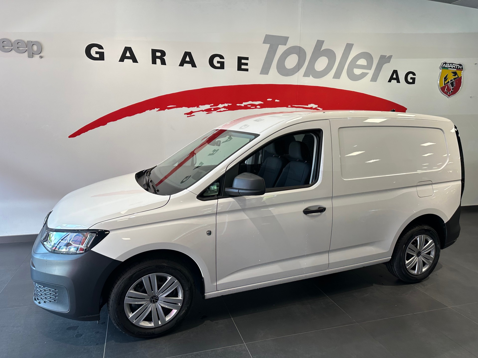 VW Caddy Cargo 1.5 TSI-showroom-element-1