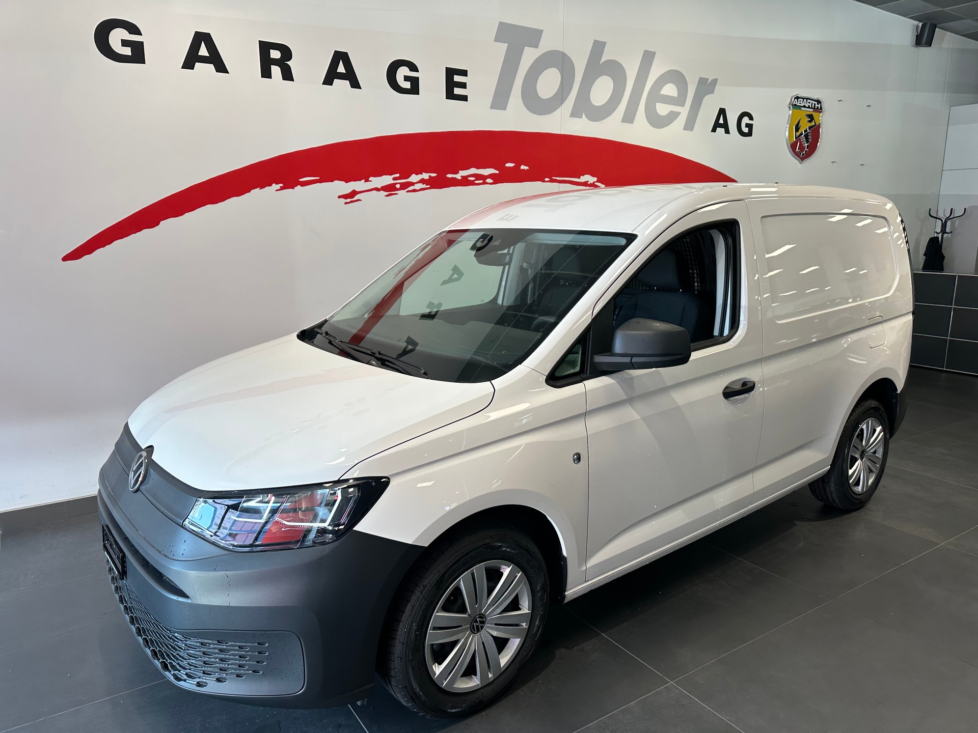 VW Caddy Cargo 1.5 TSI-showroom-element-2
