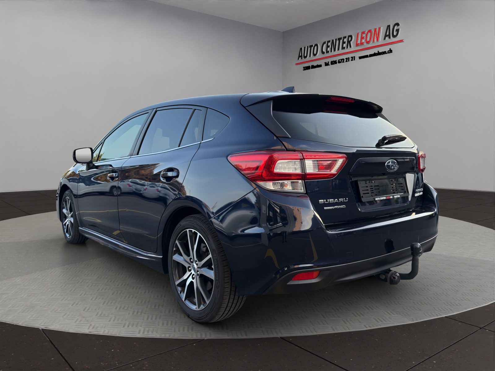 SUBARU Impreza 2.0 Luxury AWD Lineartronic-showroom-element-3