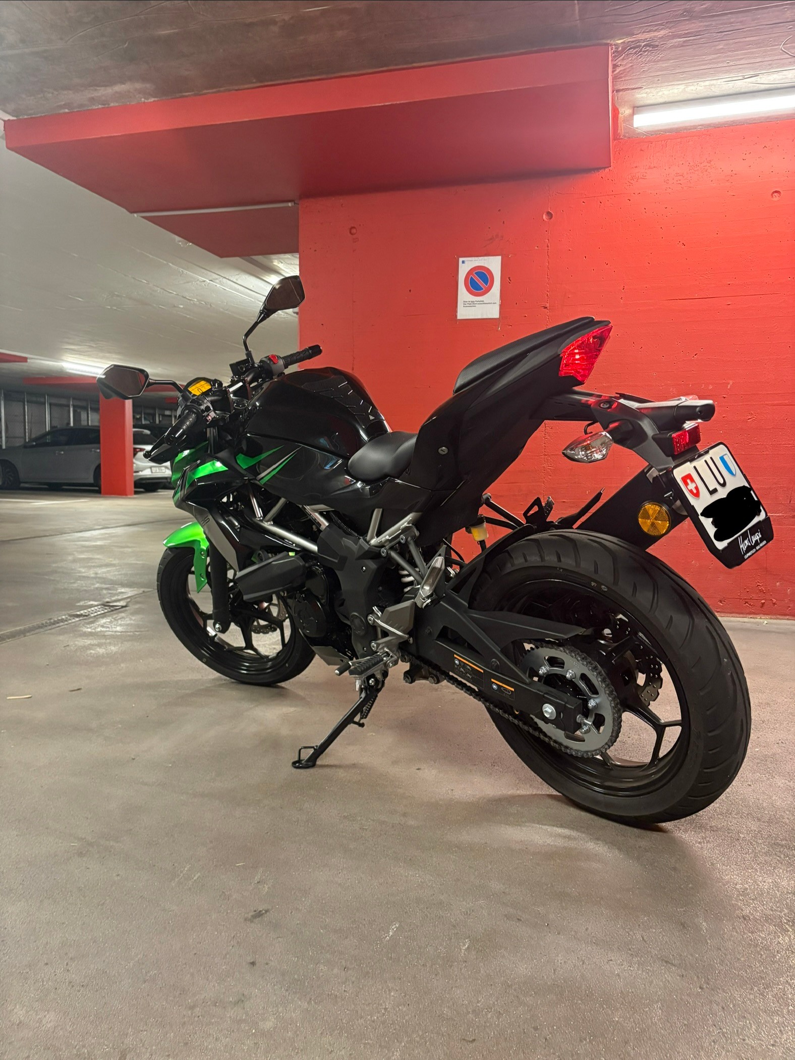 KAWASAKI Z 125-image-1