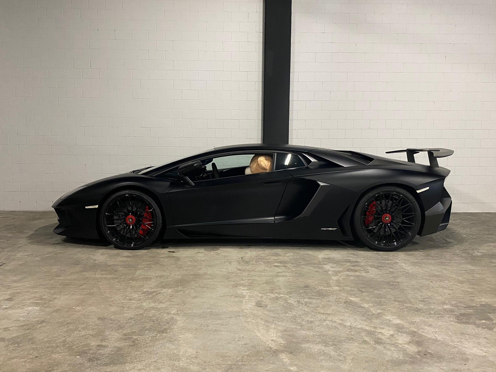 LAMBORGHINI Aventador LP750-4 V Superveloce Coupé E-Gear Ad Personam Mattlackierung "1 of 600"-showroom-element-1