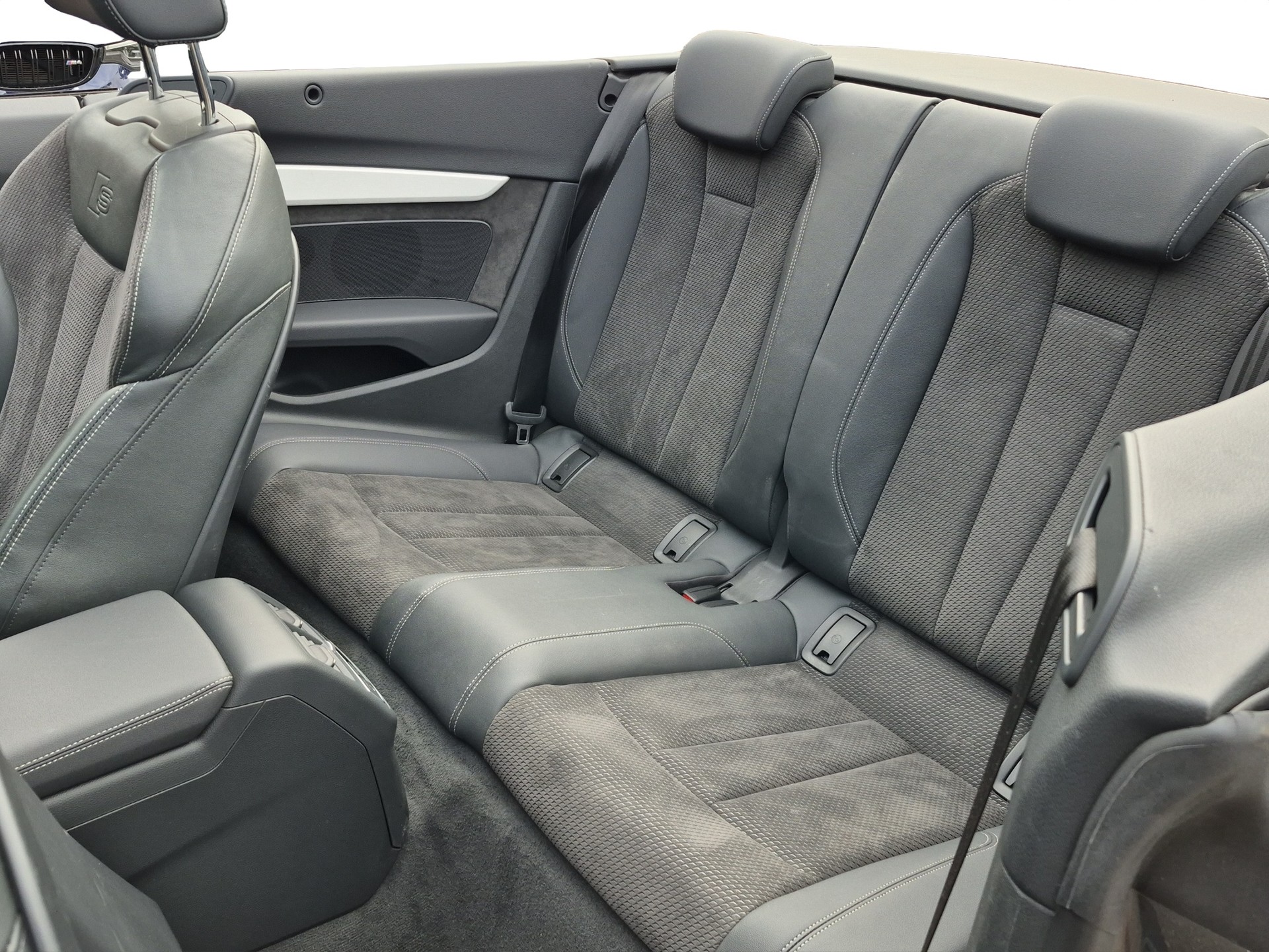 AUDI A5 Cabriolet 40 TFSI S-Line S-tronic quattro-image-13