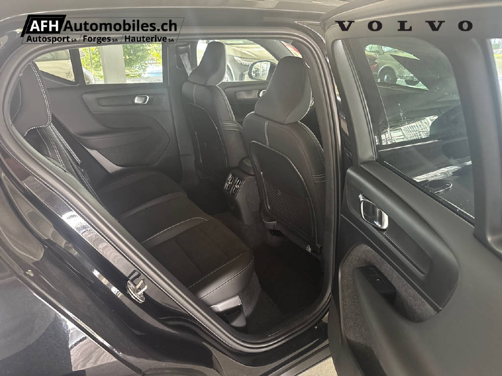 VOLVO EX40 Twin Black Edition AWD-image-14