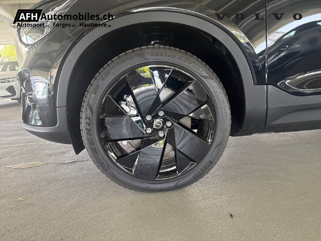 VOLVO EX40 Twin Black Edition AWD-image-16
