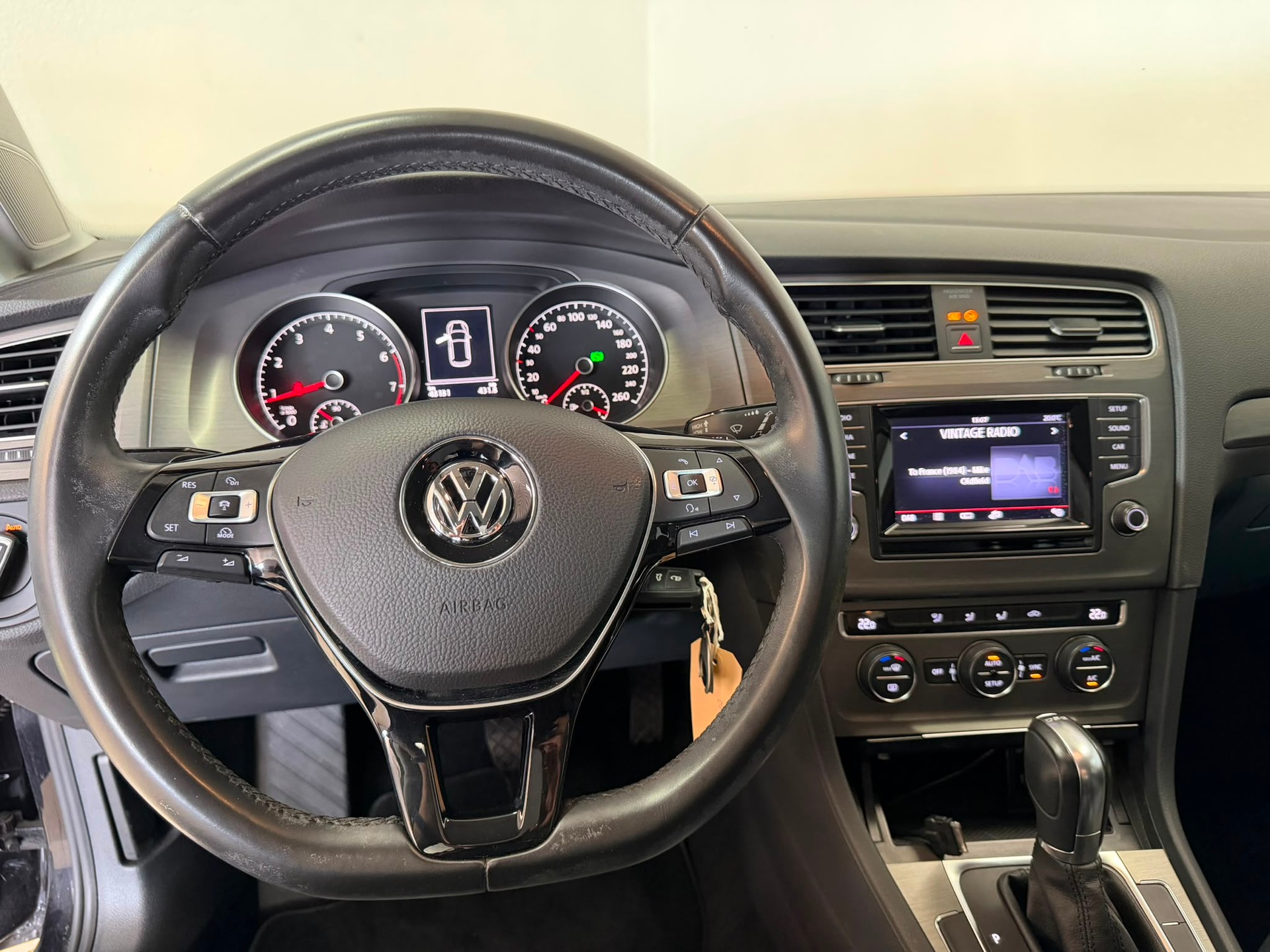 VW Golf 1.2 TSI Comfortline DSG-image-8