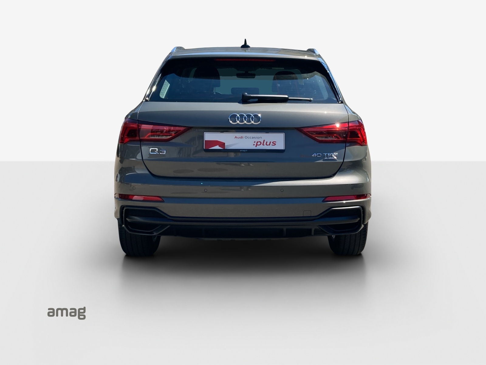 AUDI Q3 40 TFSI S line quattro S-tronic-showroom-element-3
