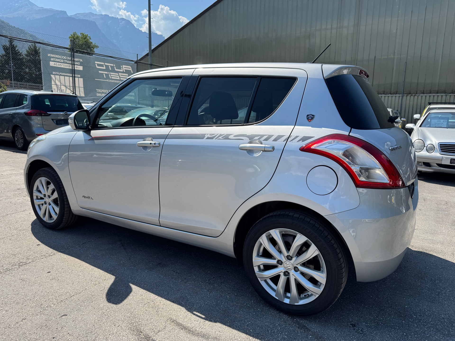 SUZUKI Swift 1.2i 16V PizSulai Top 4x4-image-6