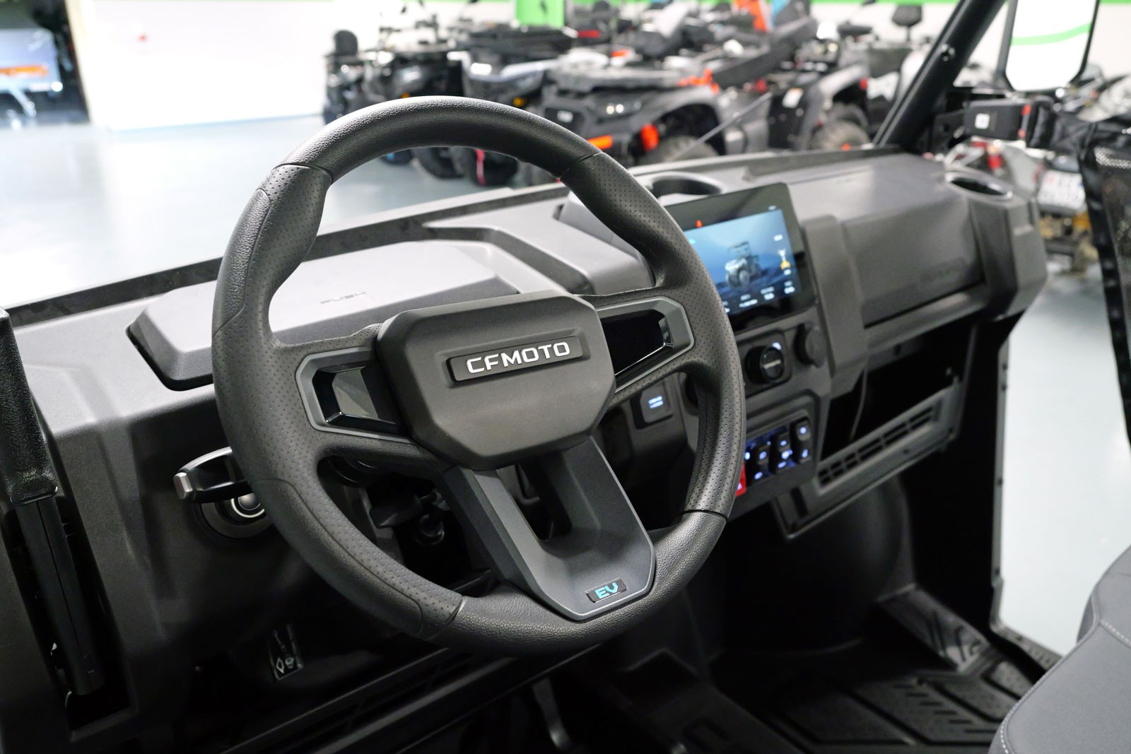 CF MOTO UFORCE U6 EV-image-10