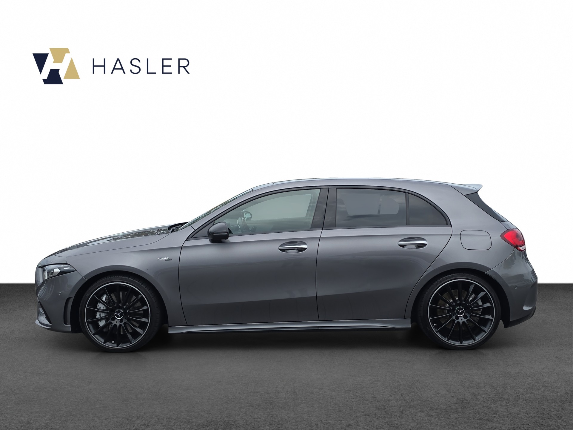 MERCEDES-BENZ A 35 AMG 4Matic Speedshift-showroom-element-2