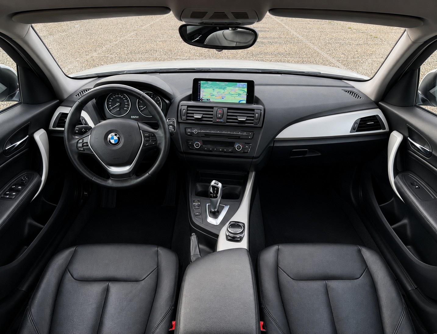 BMW 116i Steptronic-image-9