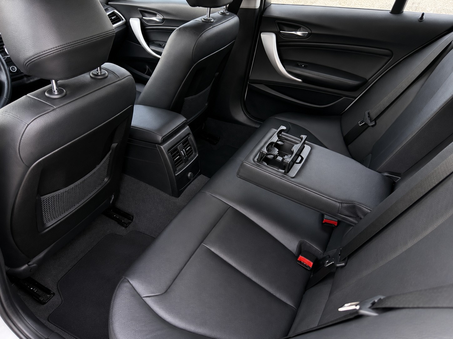 BMW 116i Steptronic-image-12