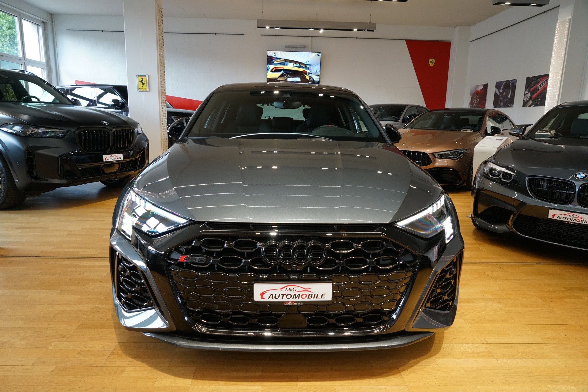 AUDI RS3 Sportback 2.5 TSI quattro S-tronic-showroom-element-1