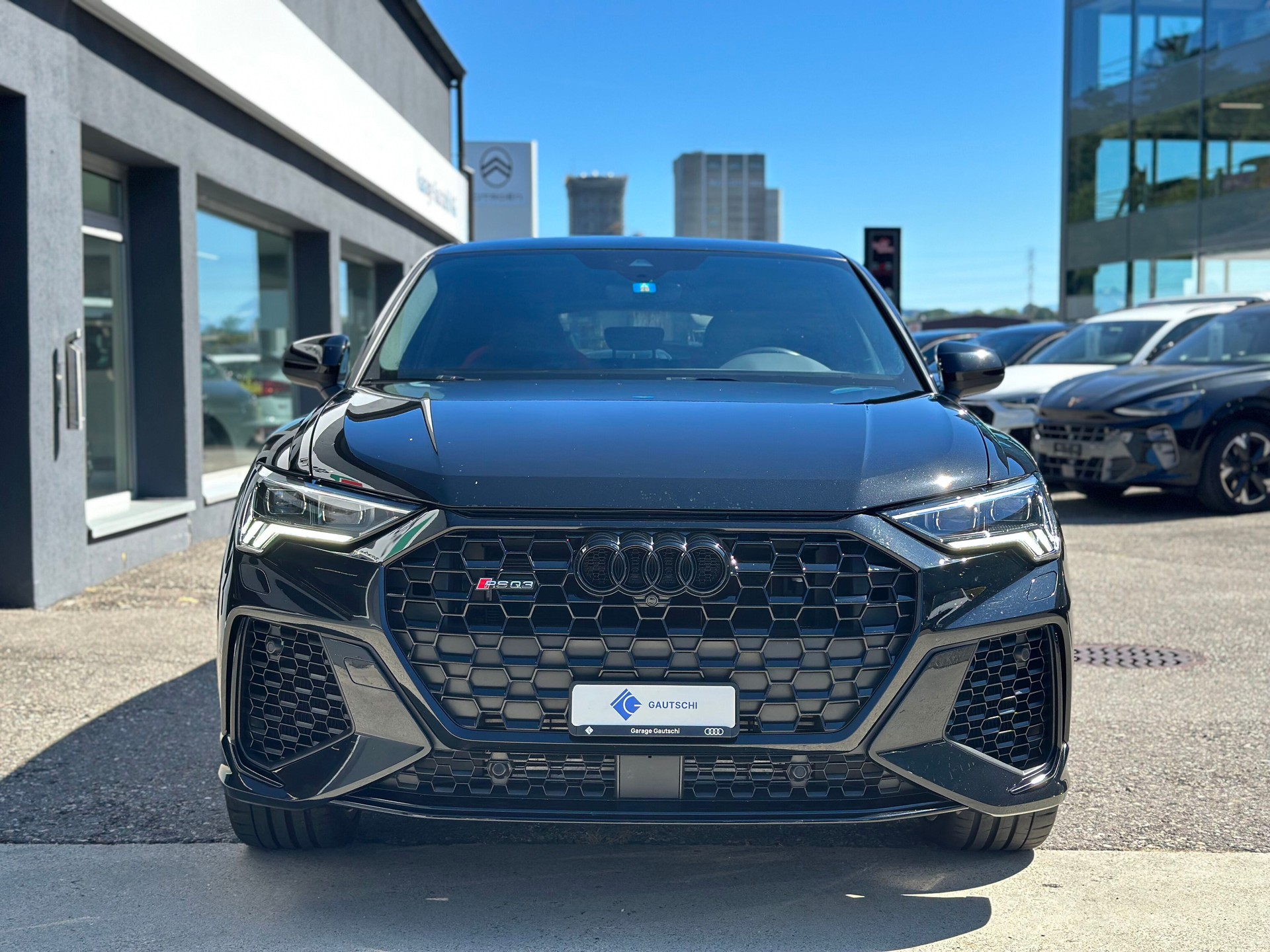 AUDI RS Q3 Sportback quattro S tronic-image-1