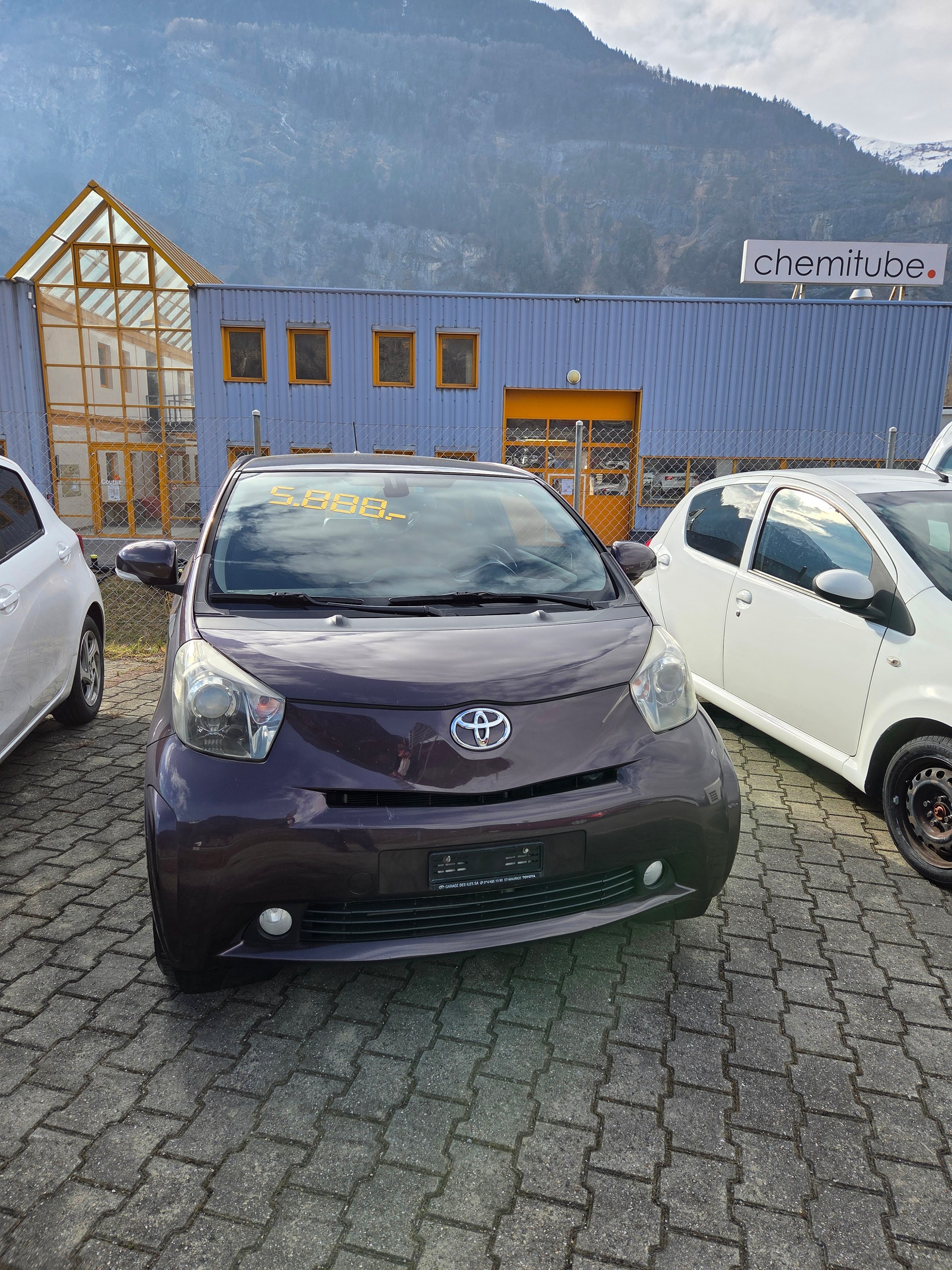 TOYOTA iQ 1.0 VVT-i Linea Sol-image-1