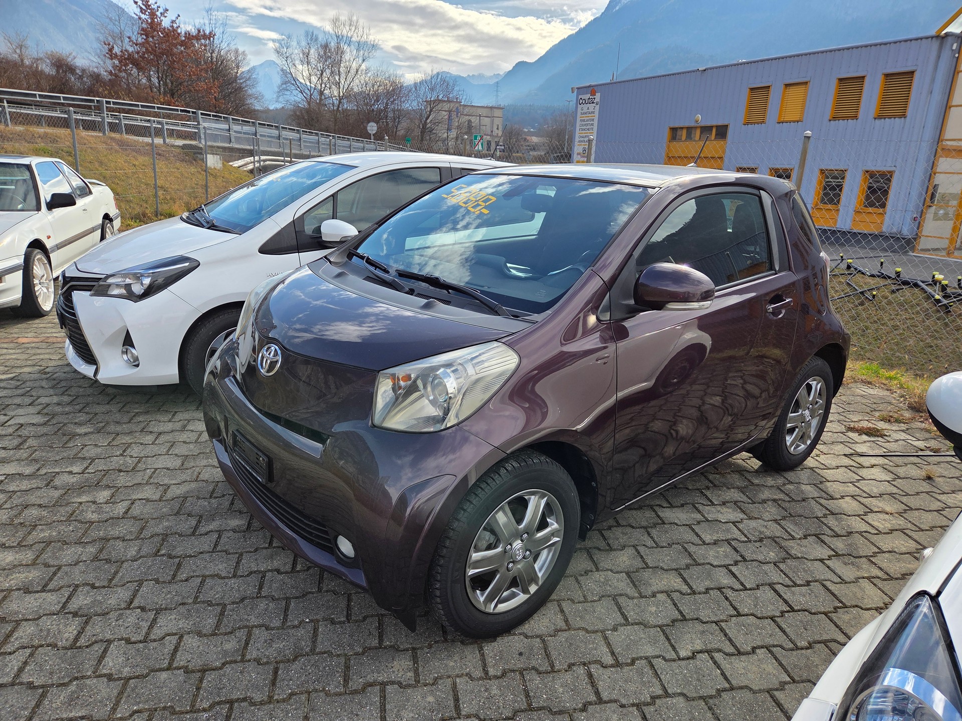 TOYOTA iQ 1.0 VVT-i Linea Sol