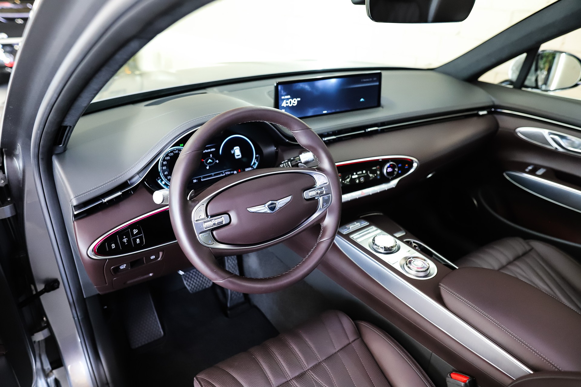 GENESIS GV70 2.5 TGDI Luxury AT8 AWD * Savile Silver*-image-10