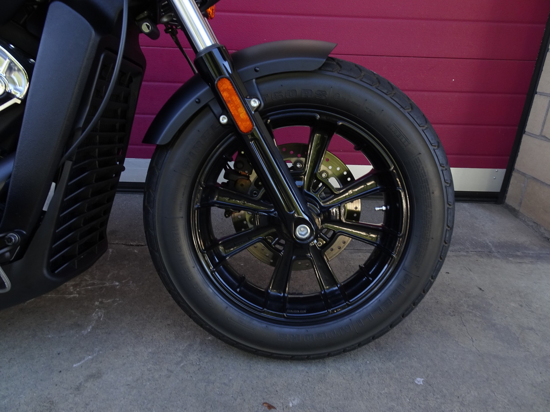 INDIAN Scout Bobber ABS-image-1
