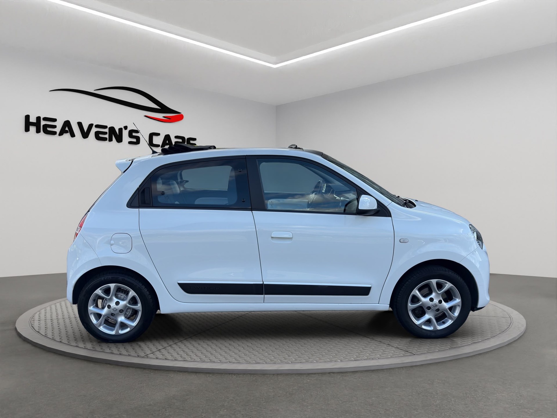 RENAULT Twingo 0.9 Liberty-showroom-element-3