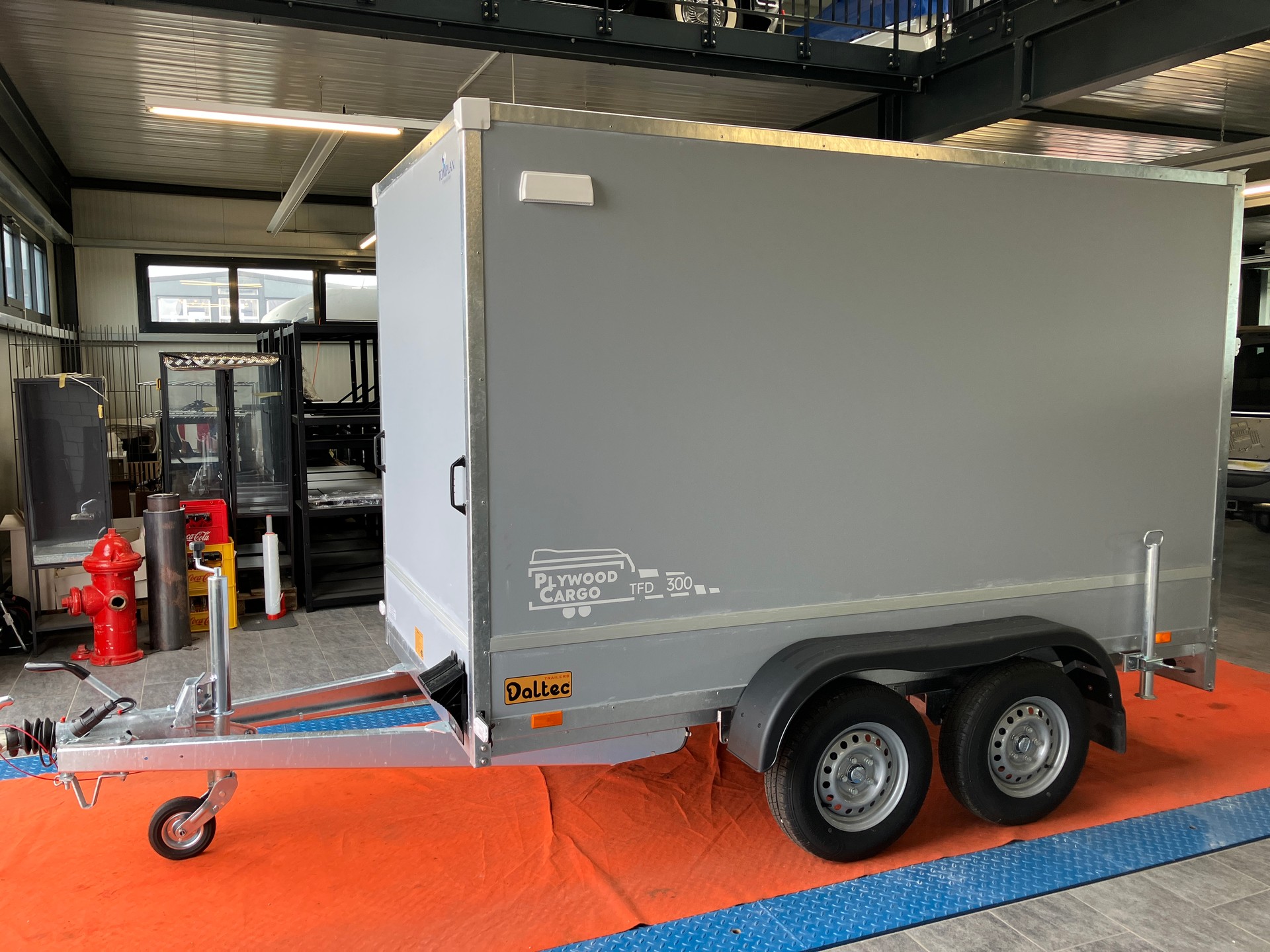 TOMPLAN T3500T 2700 Rampe+Servicetüre-showroom-element-1
