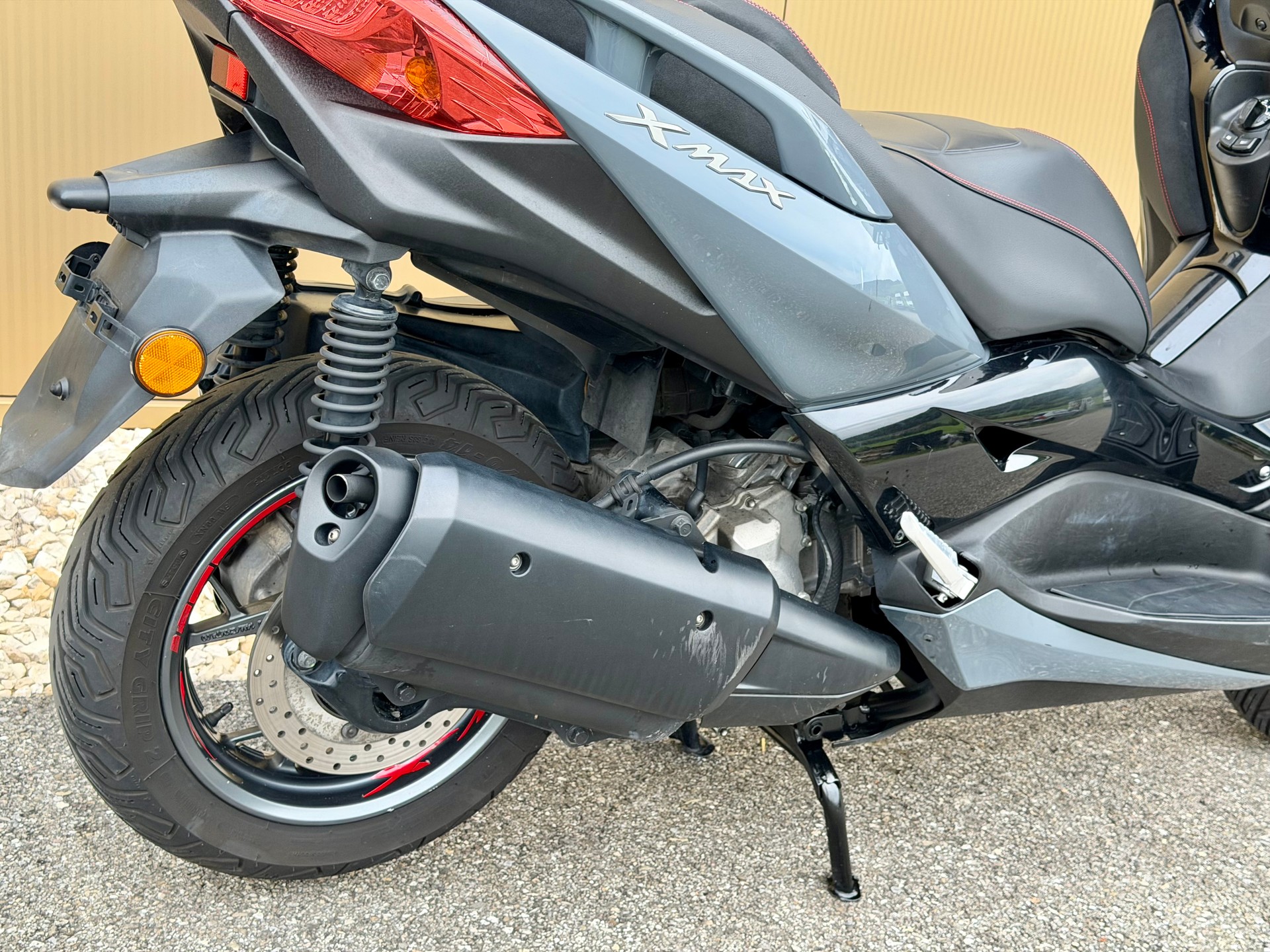 YAMAHA X-Max 300 Tech Max-image-6