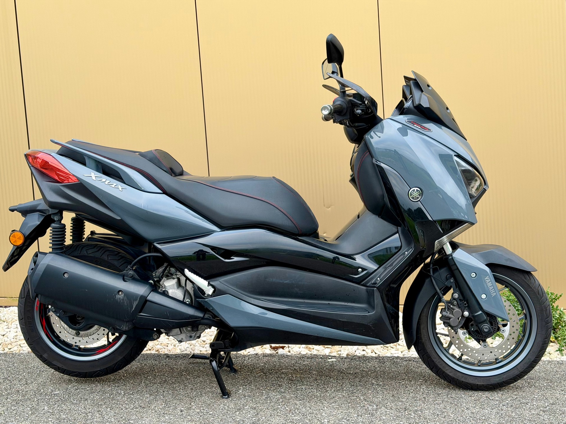 YAMAHA X-Max 300 Tech Max-image-3