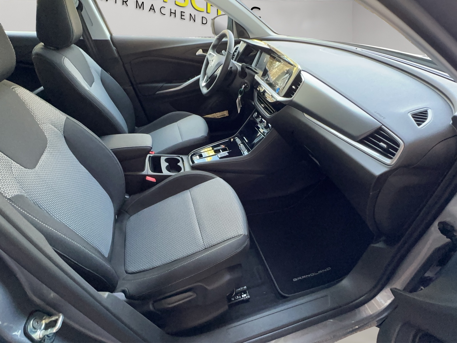 OPEL Grandland 1.2 Turbo Edition-image-13