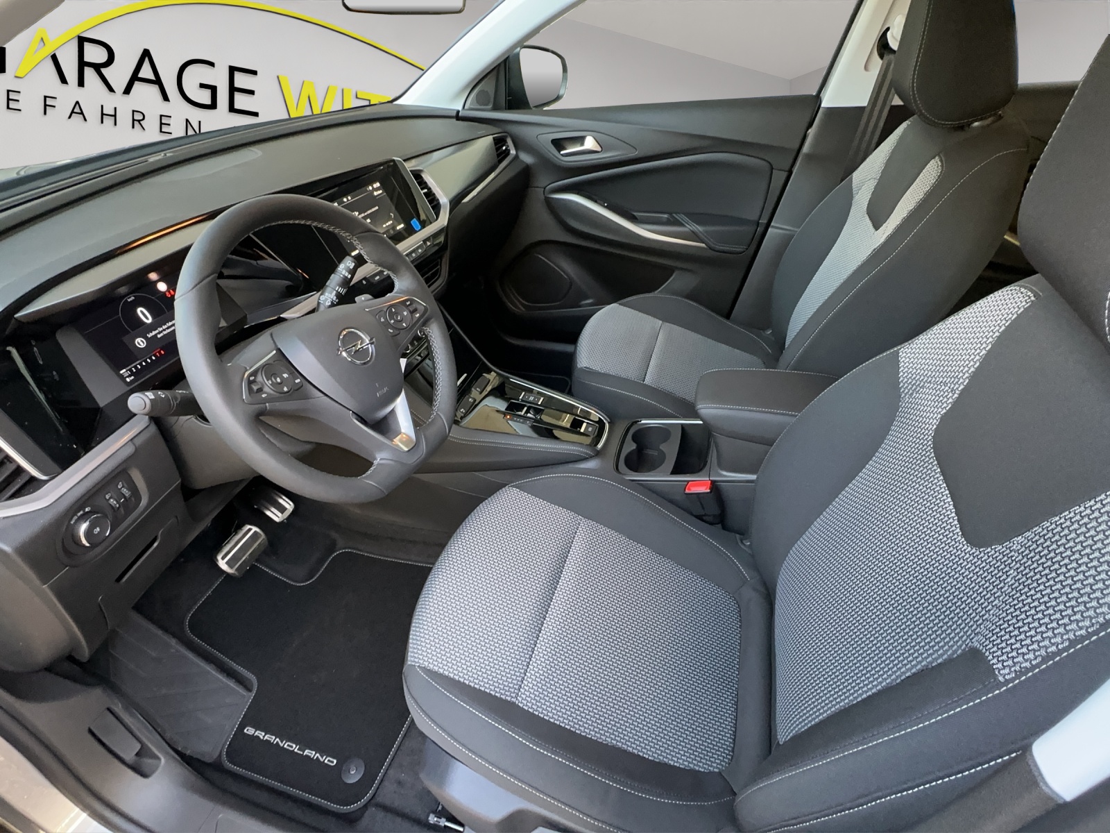 OPEL Grandland 1.2 Turbo Edition-image-8