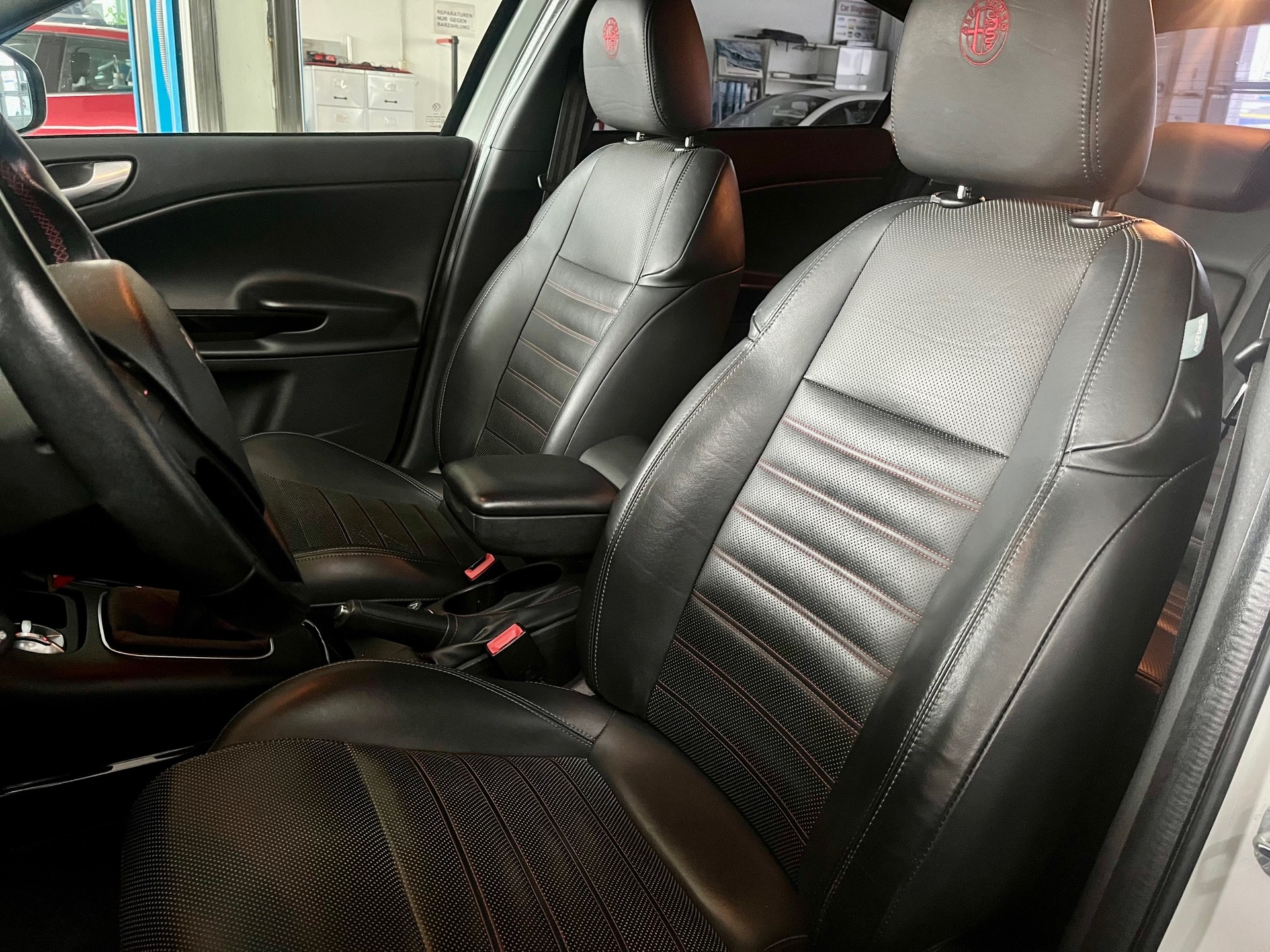 ALFA ROMEO Giulietta 1.4 MultiAir Distinctive-image-9