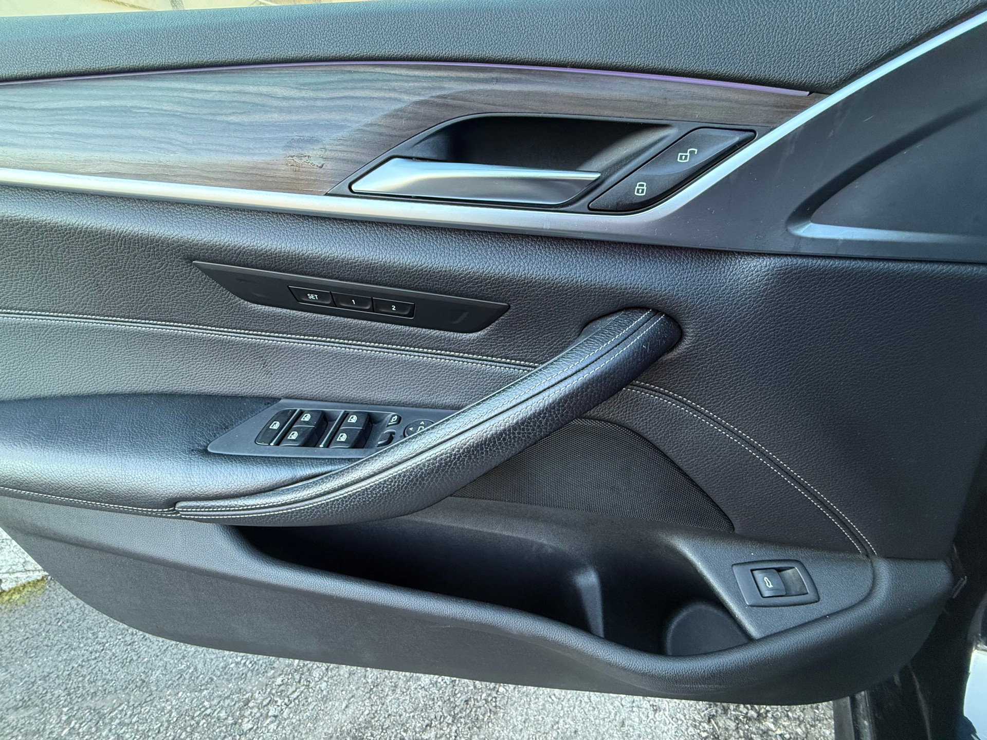 BMW 540i xDrive Touring Sport Line Steptronic-image-7