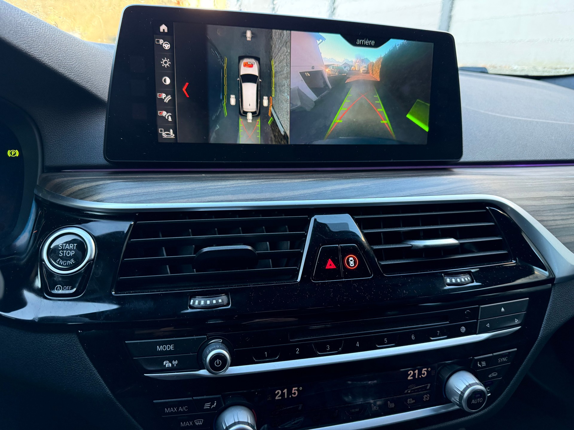 BMW 540i xDrive Touring Sport Line Steptronic-image-6