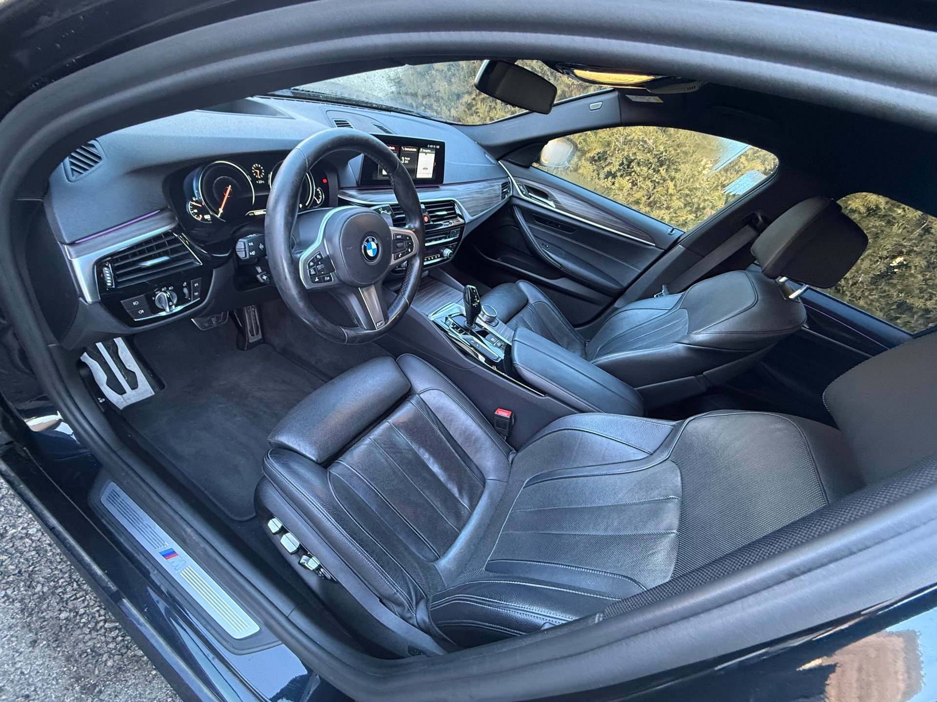 BMW 540i xDrive Touring Sport Line Steptronic-image-9