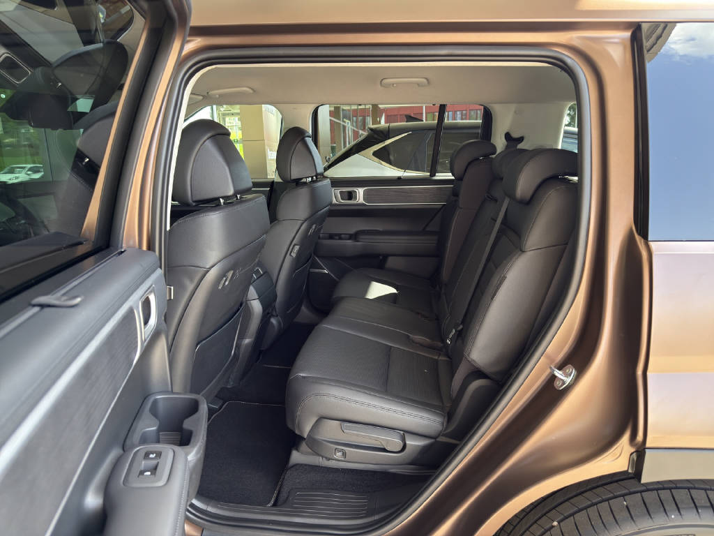 HYUNDAI SANTA FE 1.6 T-GDi PHEV Vertex 7P-image-8