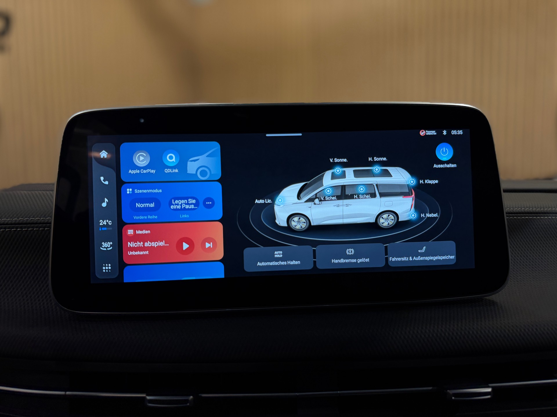 MAXUS Mifa 9 Premium 90kWh *Obsidian Schwarz*-image-17