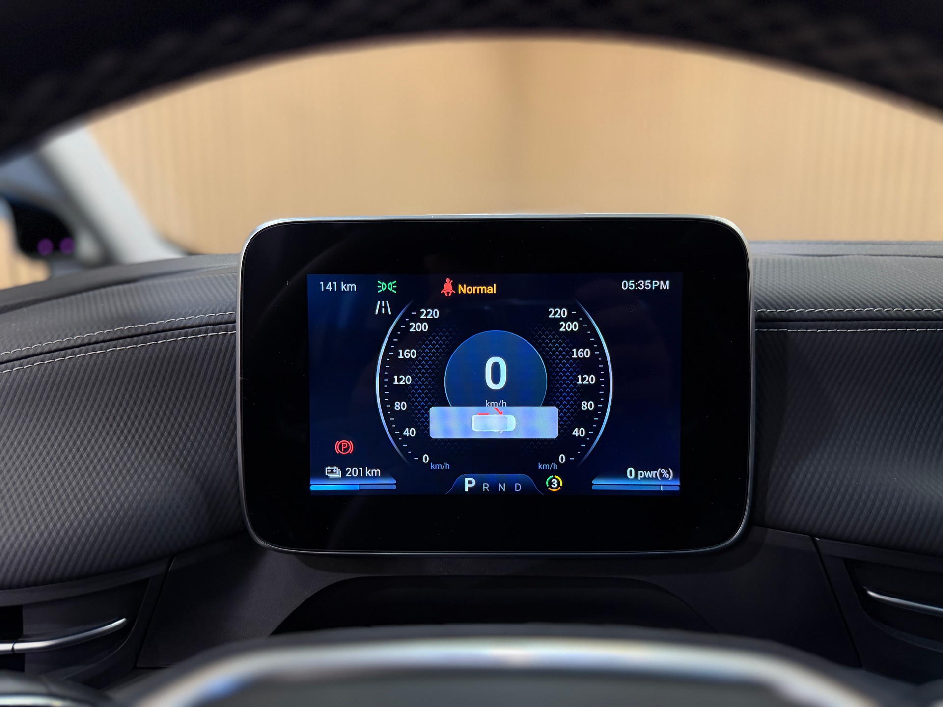 MAXUS Mifa 9 Premium 90kWh *Obsidian Schwarz*-image-15