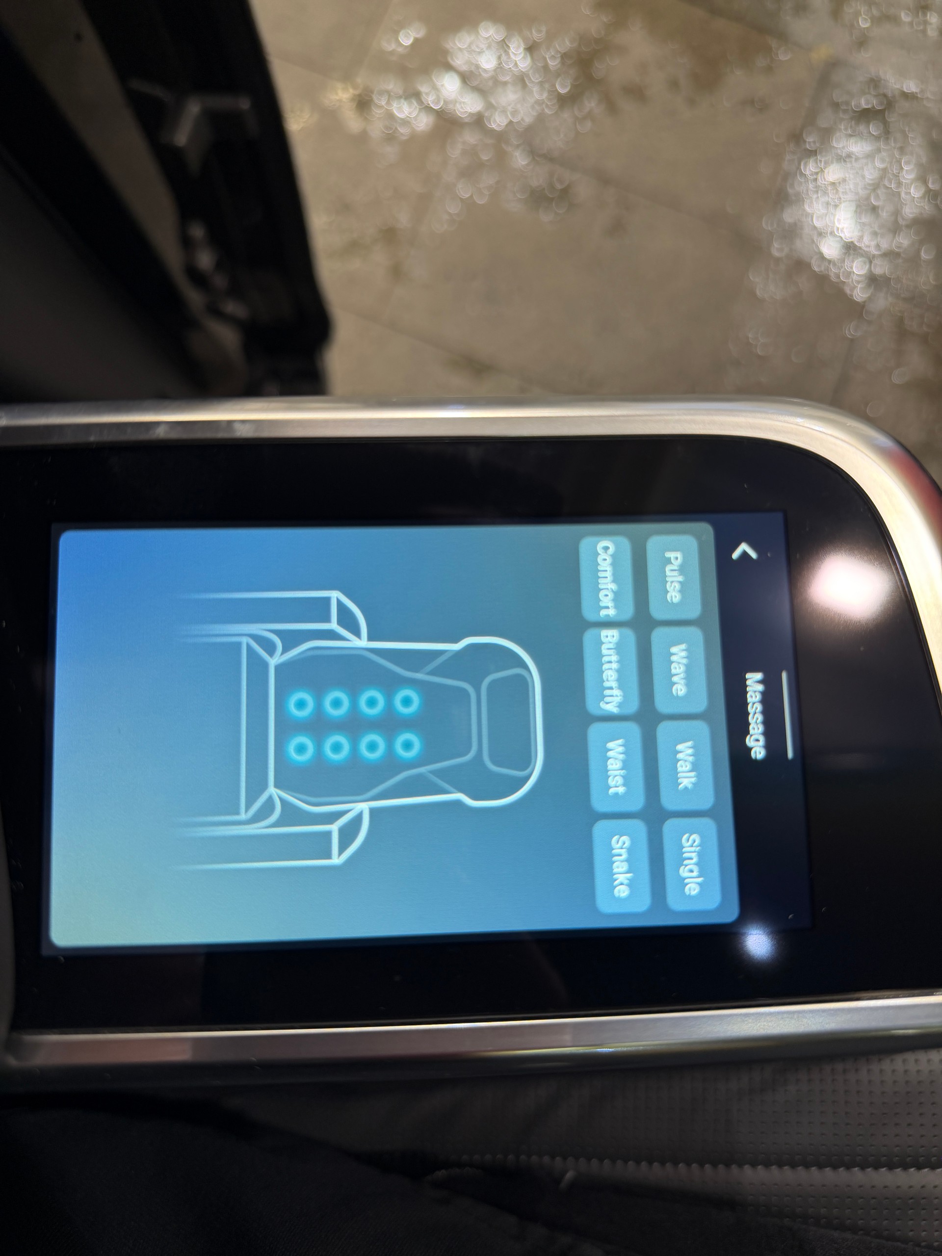 MAXUS Mifa 9 Premium 90kWh *Obsidian Schwarz*-image-23