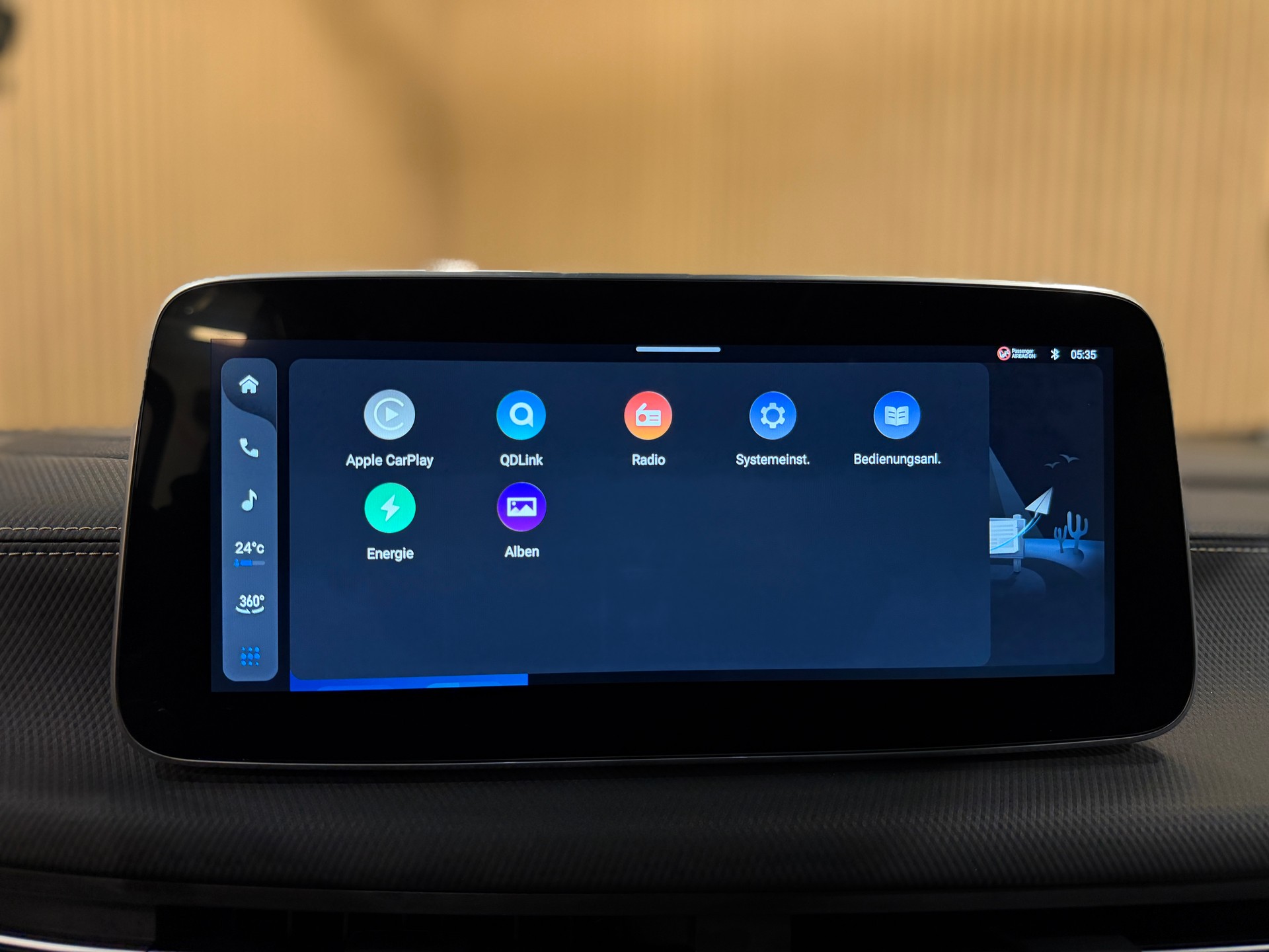 MAXUS Mifa 9 Premium 90kWh *Obsidian Schwarz*-image-16